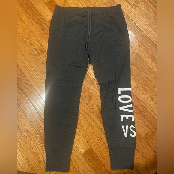 Love Victoria's Secret Joggers - Picture 1 of 2